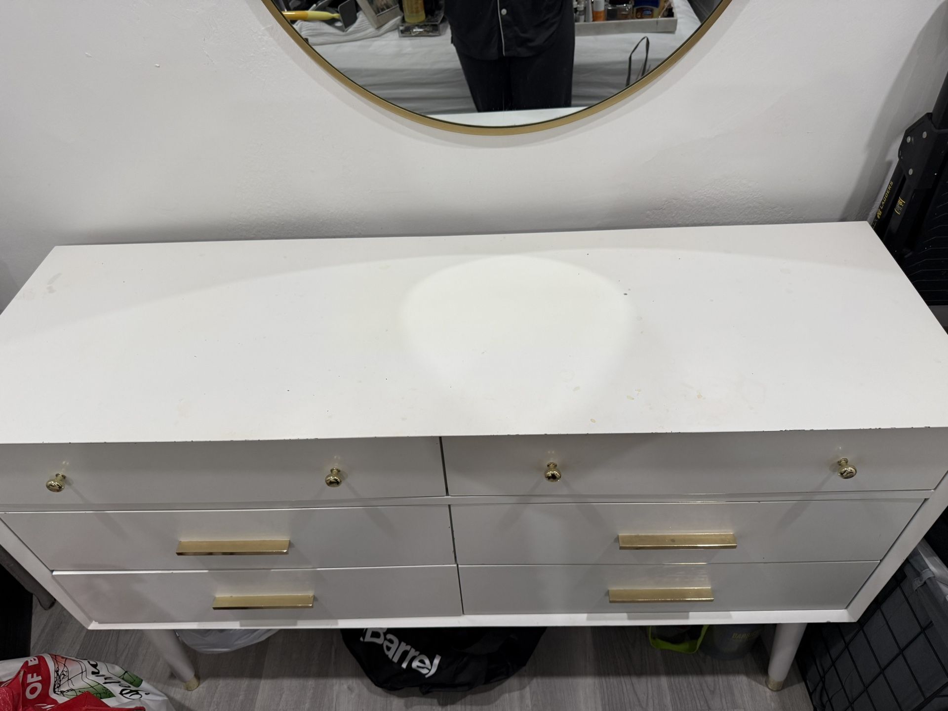 Dresser & 2 Night Tables