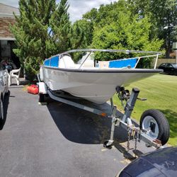 Boston Whaler Sport, 2005 15.5' 60 Hp.$12,900