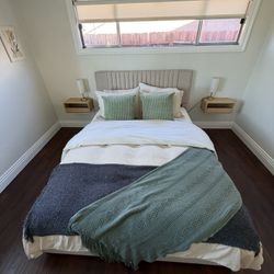 Queen Bed With Twin Trundle For Sale