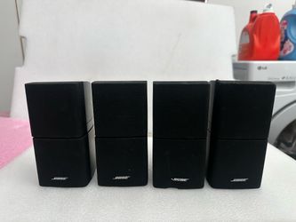 Lot of 4 Bose double cube speakers BLACK