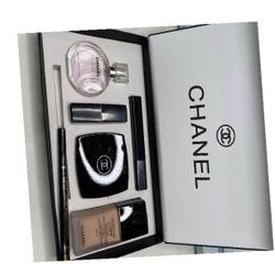 Fuel Your Beauty Career with New Cosmetology School Makeup Collection along carry
