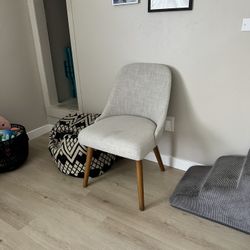 Wet Elm Cushioned Chair