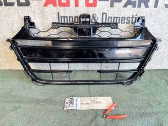 2018 - 2019 2020 HONDA ACCORD FRONT GRILLE OEM AY73854
