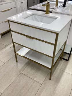 30” bathroom vanity cabinet doors new solid wood fully assembled Softclose drawers Quartz top sink integrated ready for pick up today