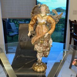 Angel Statue 