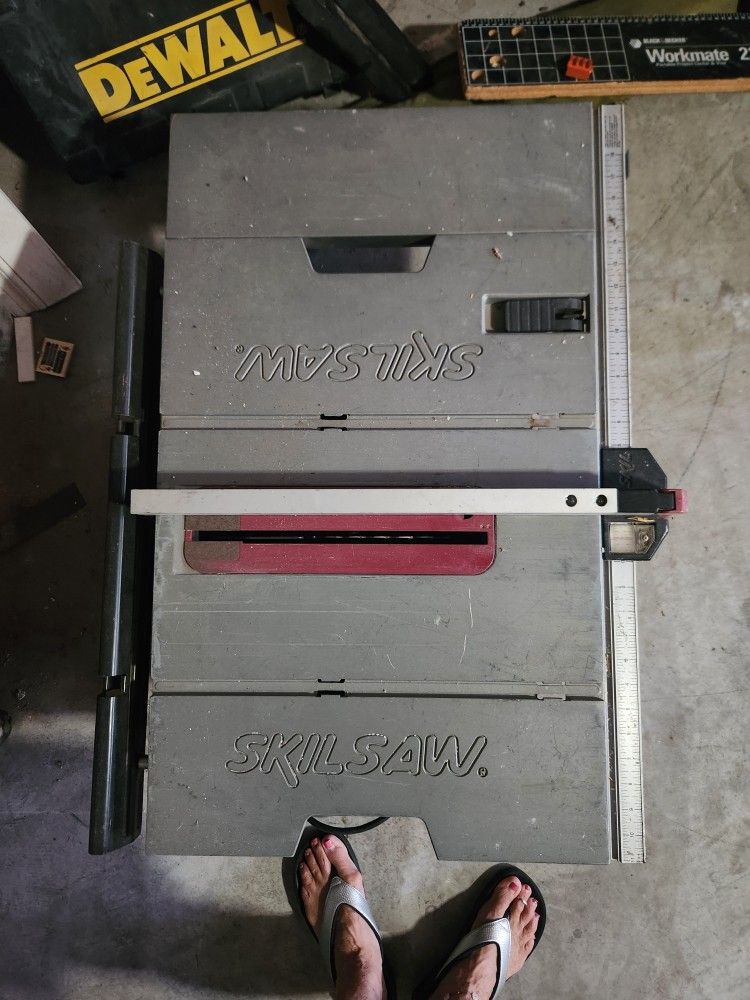 Skilsaw 10 Inch Portable Table Saw