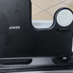 ANKER 4-IN-1 Charging Station