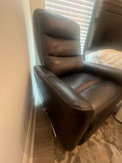 Manuel recliner chair