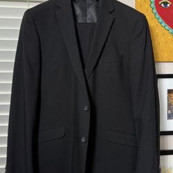 Kenneth Cole Men’s Suit