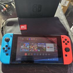 Nintendo Switch 