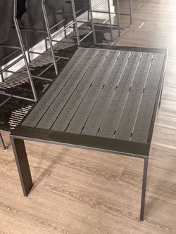 Patio table