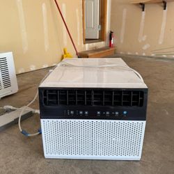 Window Air Conditioner