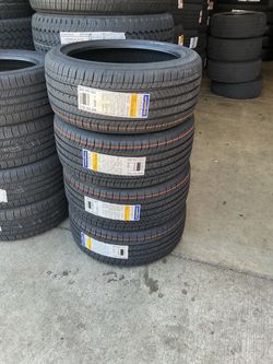235 40 18  Goodyear eagle sport all-season