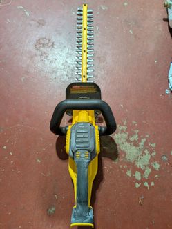 DeWalt hedge trimmer (tool only battery not included)
