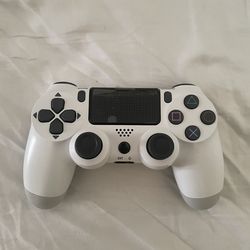 PS4 controller