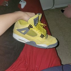 Jordan 4 lighting Deals