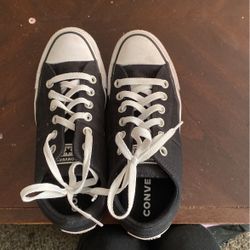 Size 7 Womens Black Converse