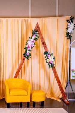 Self standing A frame with 2set artificial flowers