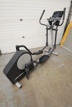 Used Life Fitness X1 With Track Console X1-XX00-0104 Elliptical