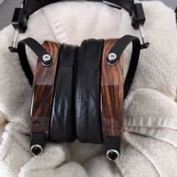 Audeze LCD-2 Rosewood Headphones
