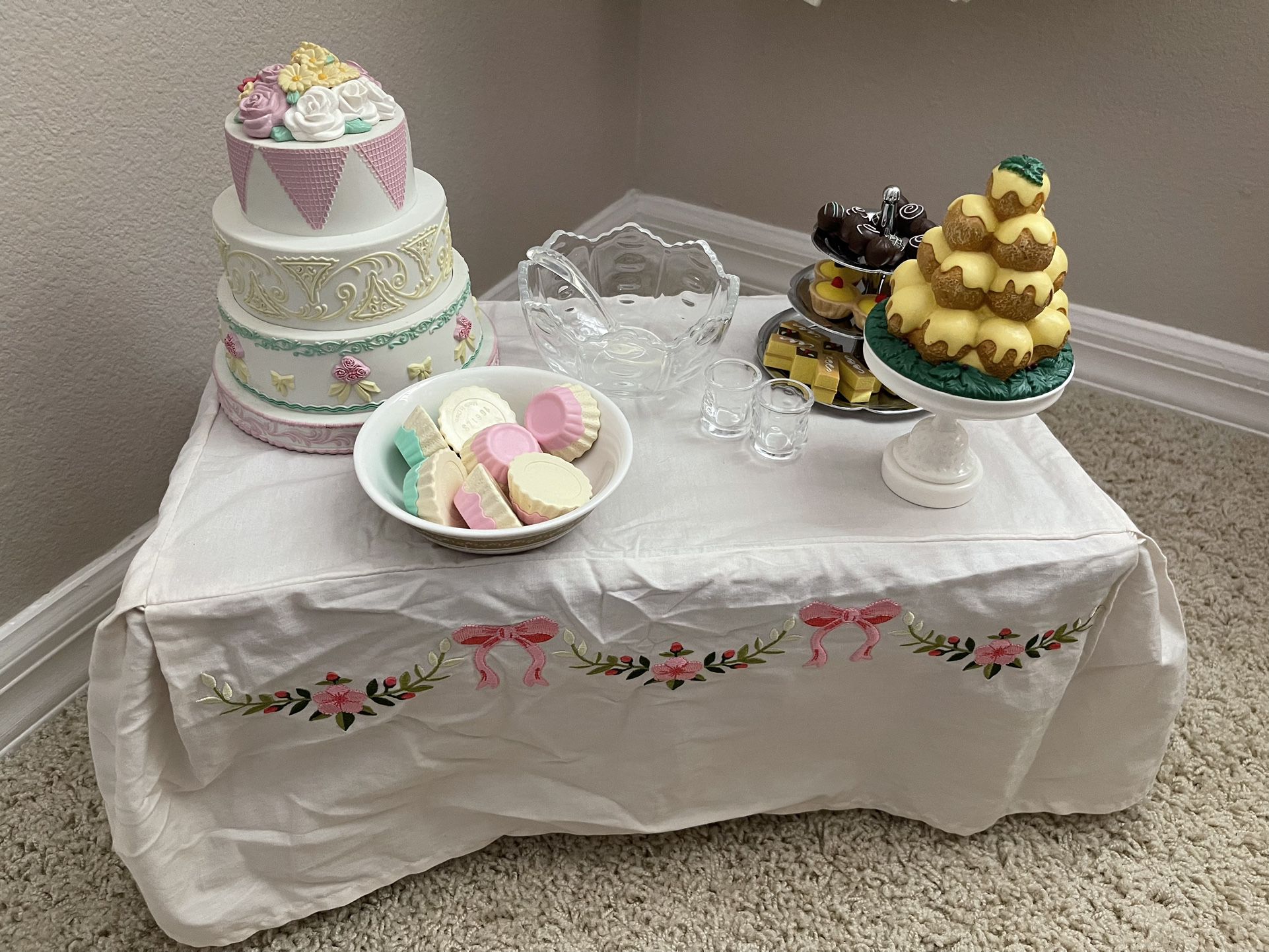 American Girl Doll Marie Grace Cecile Banquet Table and treats. Excellent condition. Only flaw is one corner where the table was repaired. See photo. 