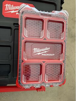 Milwaukee packout small parts organizer