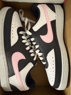 Nike Low-Top Sneakers Black White Pink