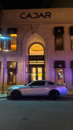 FORD MUSTANG 2012
