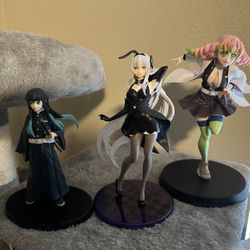 Anime Figurines - (READ DESCRIPTION)