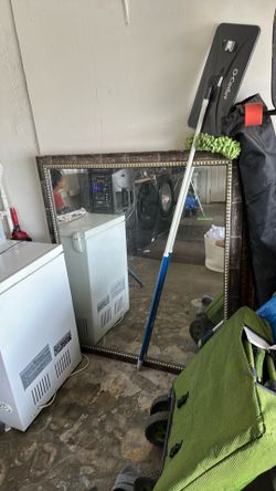Big Mirror just needs cleaning