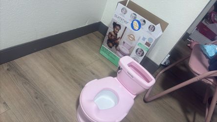 baby girl potty training