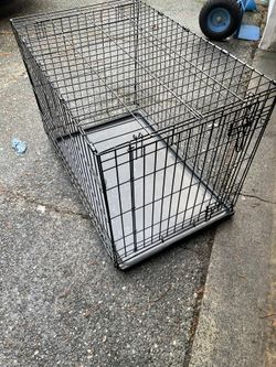 Nice Dog Or Cat Kennel ( 36 Inch Long  X 22 Inch Wide X 25 Inch Height 