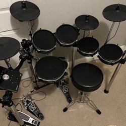 Alesis Command E-Drum Set With Extra Tom And Cymbal
