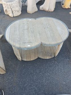 Vintage Barrel-Stave Patio Coffee Table (Weathered Wood)