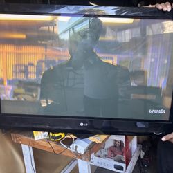  42’ LG TV 