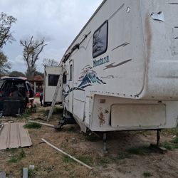 RV 2003 Montana O. B. O. Mejor Offerta 