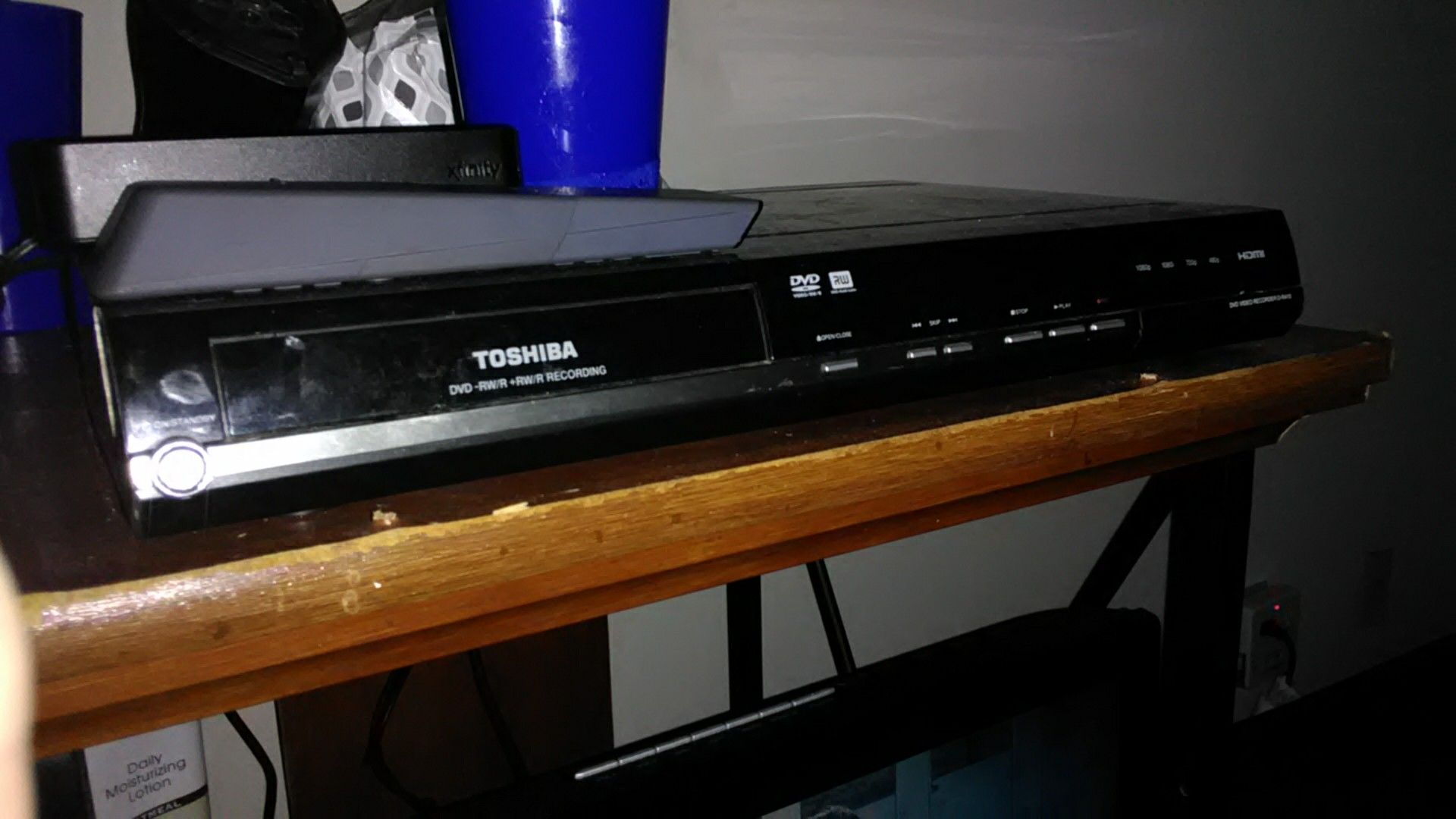 Toshiba DVD player works great