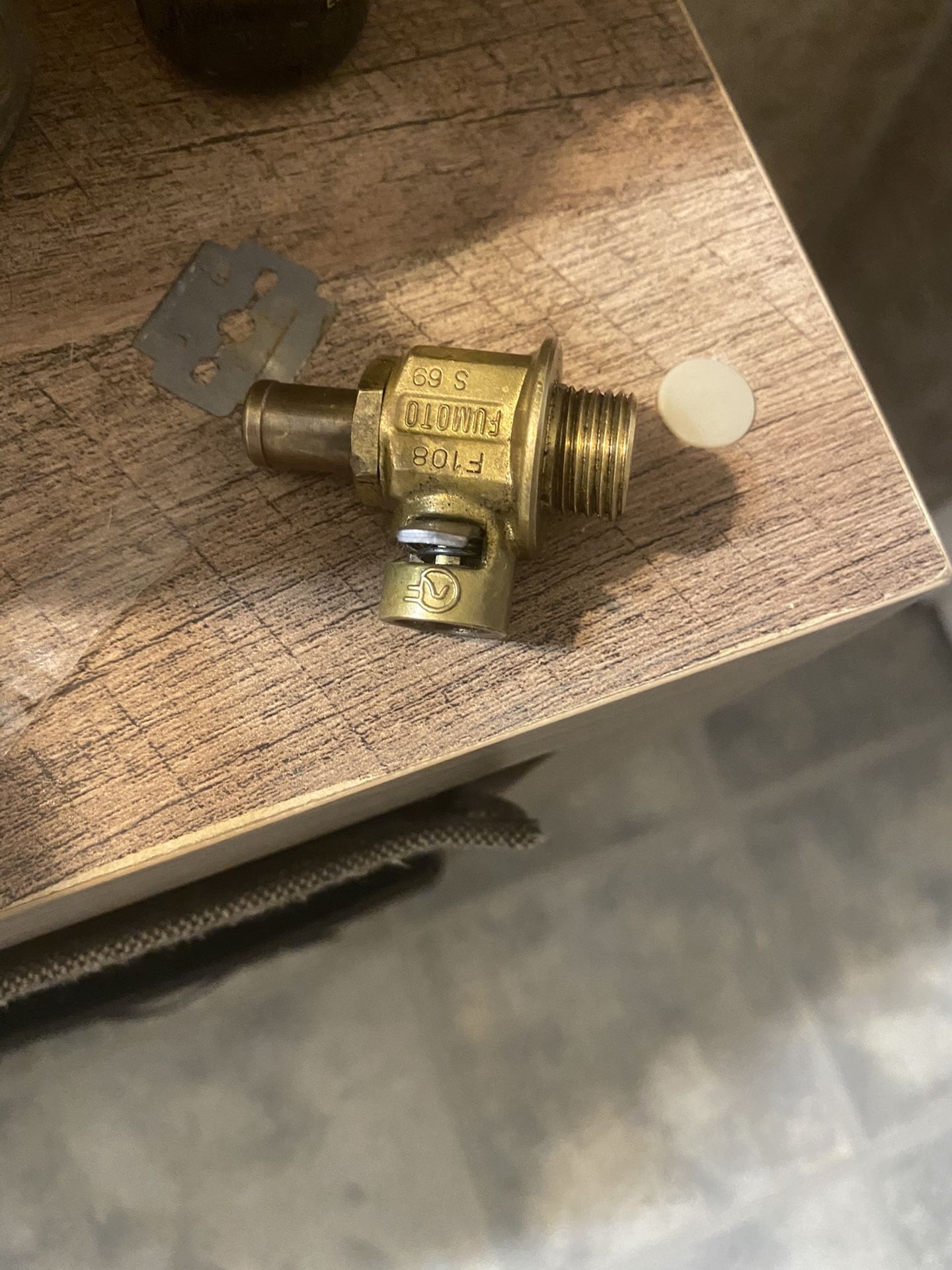 Easy Oil Drain Valve