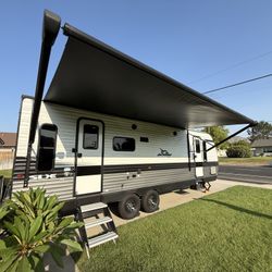Spacious 2025 Jayco Travel trailer