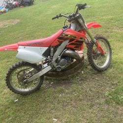 2000 Cr 125