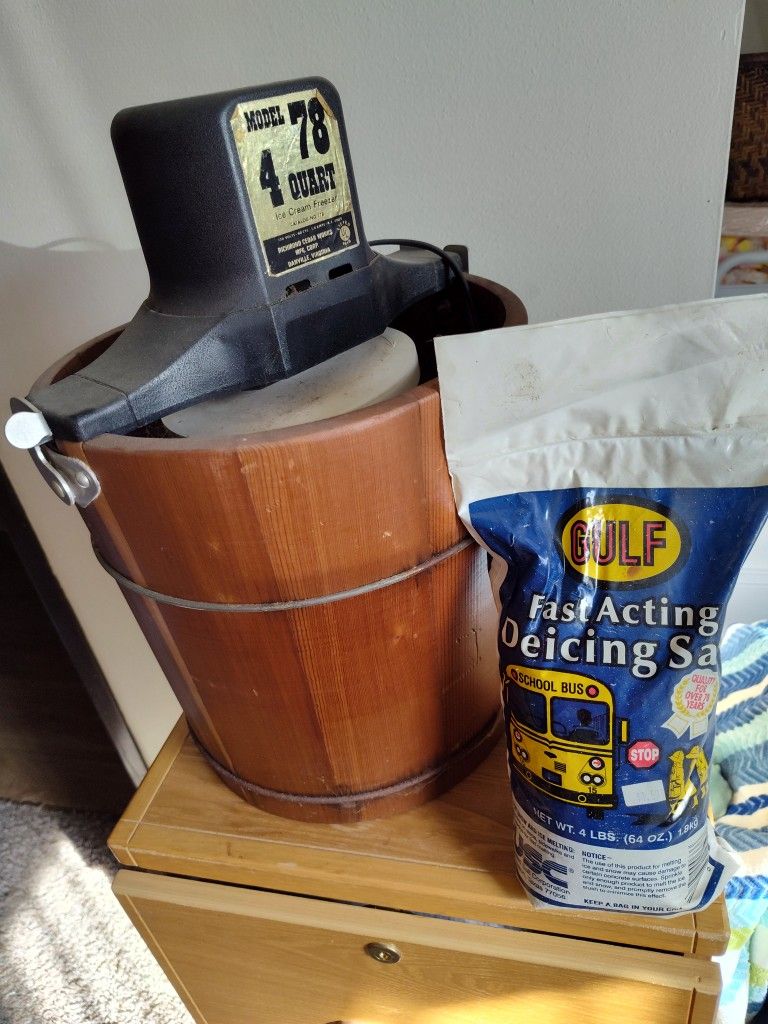 Vintage Ice Cream Maker 