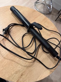 Black Curling Iron with Clamp