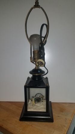 Beautiful vintage lamp with original wiring. Cannon with soldier
