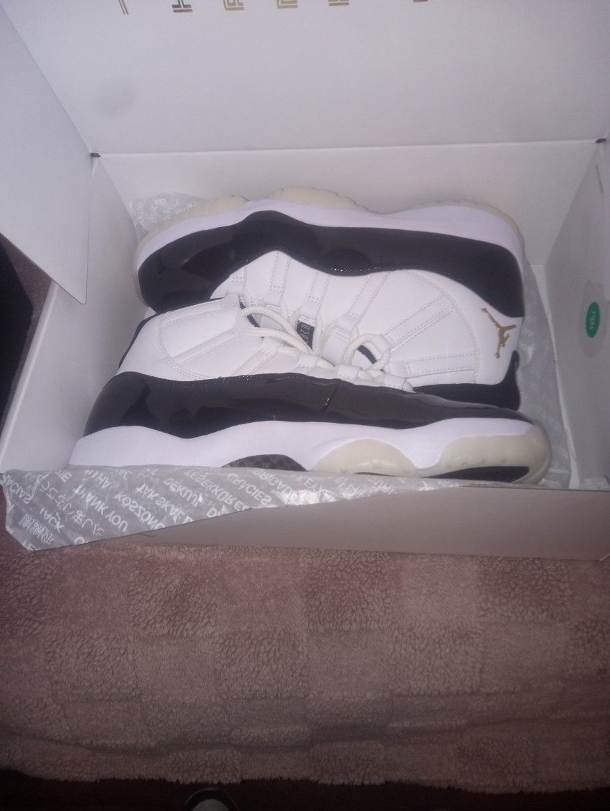 Air Jordan 11 Retro. Size 9.5 And Air Jordan 3retro Size 9