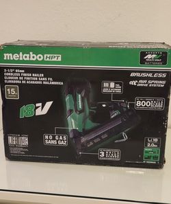 Kit 18v 2-1/2" 15 GA Cordless Angled Finish Nailer