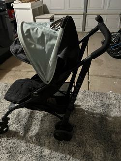 Folding stroller