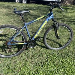 Schwinn Men's High Plains 27.5 In 21-Speed Mountain Bike  