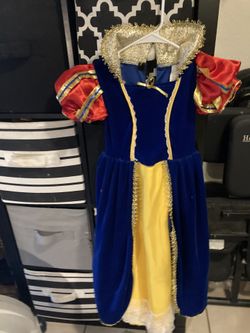 Snow White girls 10/12 costume $20