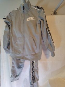 Nike track suit size 4