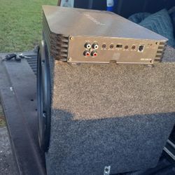 ￼￼￼￼￼￼

Powerbass Amp 600x2 With 12 Pioneer Subwoofer! Hits Hard!!!Paid Over $600 Price is Firm


